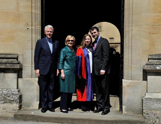 thisisoxfordshire: Bill and Hillary Clinton in Oxford for their daughter's graduation