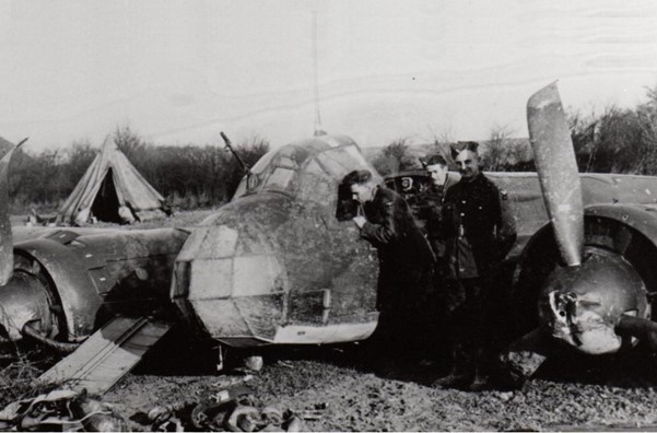 The crashed Junkers 88 on the Blewbury Downs